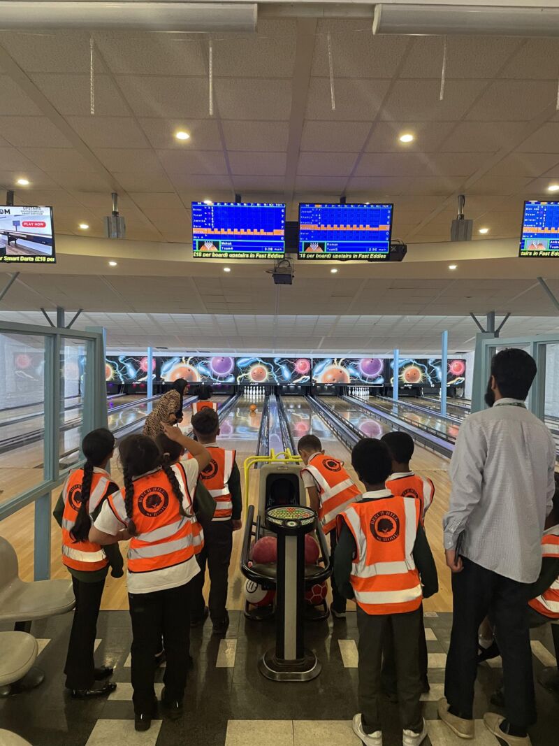 Image for the Tweet beginning: What an amazing morning bowling!